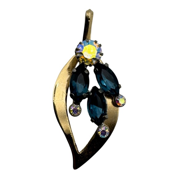 Jewelry - Vintage Gold Tone Leaf Pendant Blue‎ Marquise Aurora Borealis Rhinestones 1.5”